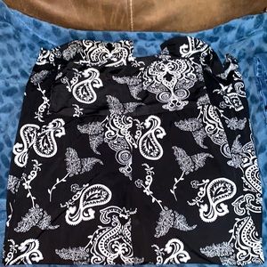 Black and white palazzo pants. Size L.